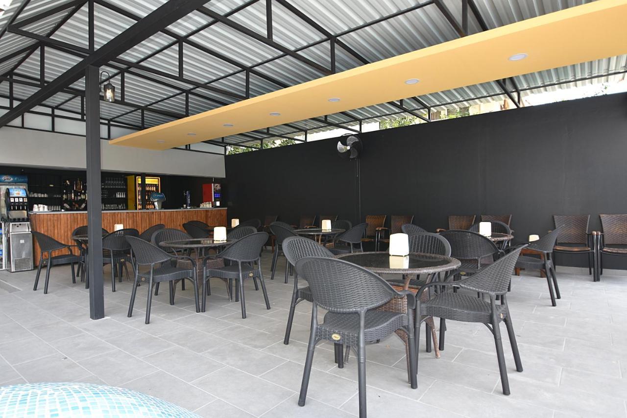 Viva Beach Hotel ماهموتلار المظهر الخارجي الصورة